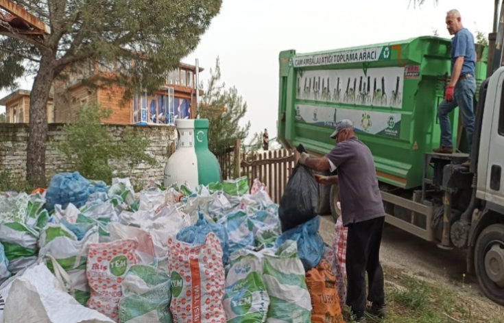 4 AYDA 10 TON CAM ATIK GERİ DÖNÜŞÜME KAZANDIRILDI