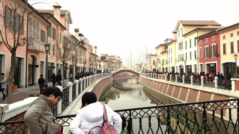 PARİS'TEN VENEDİK'E