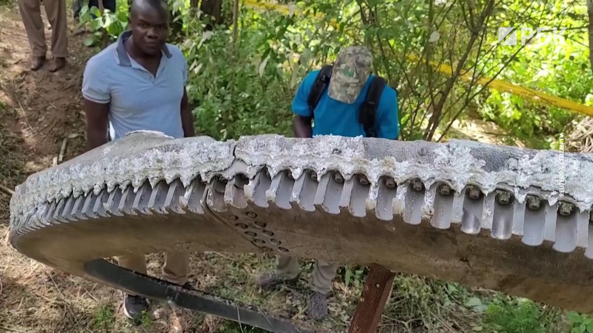 UZAYDAN KENYA’YA YARIM TONLUK METALİK BİR CİSİM DÜŞTÜ UZAYDAN KENYA’YA YARIM TONLUK METALİK BİR CİSİM DÜŞTÜ