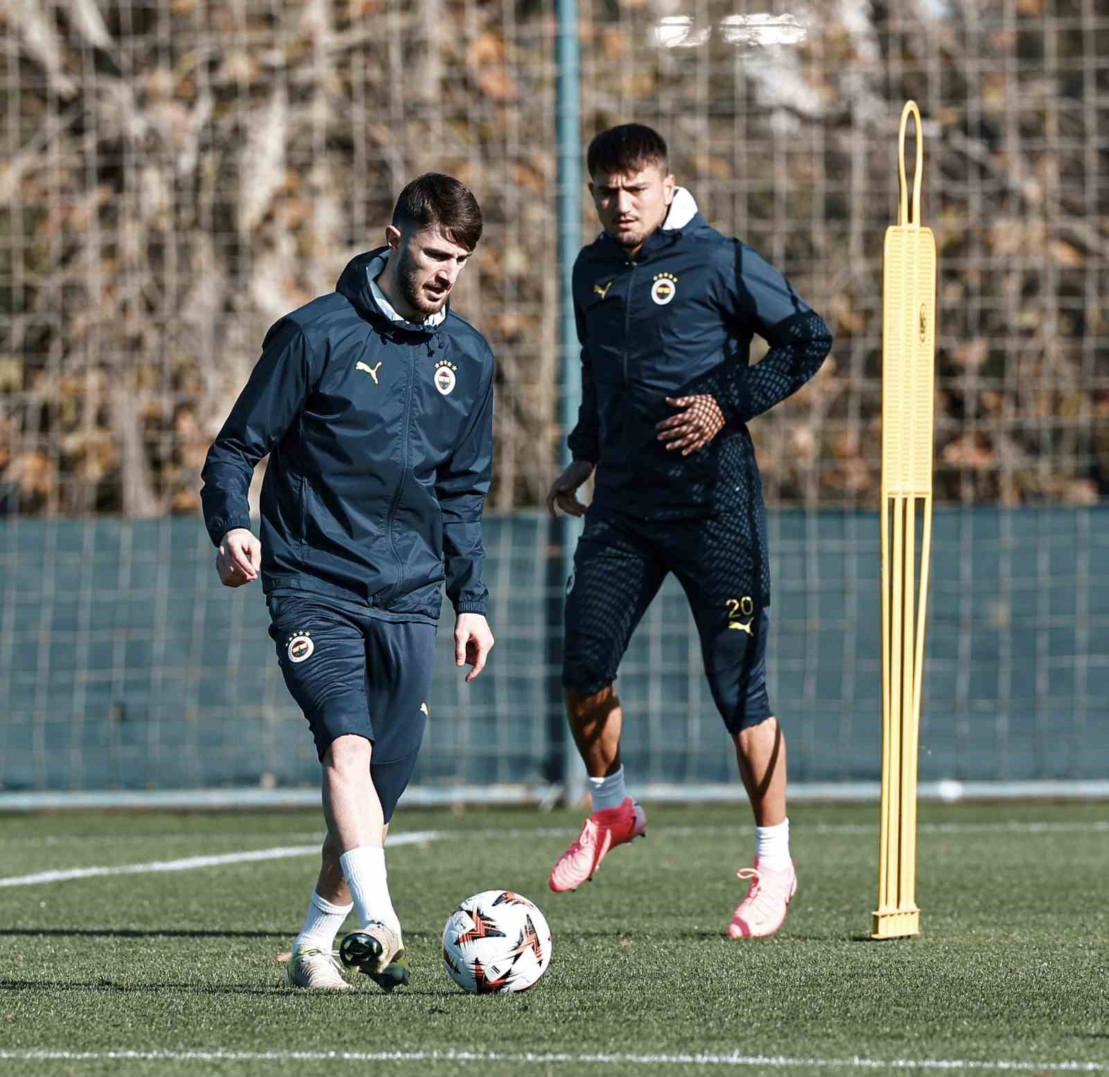 Fenerbahçe’de, Slavia Prag maçı hazırlıkları başladı