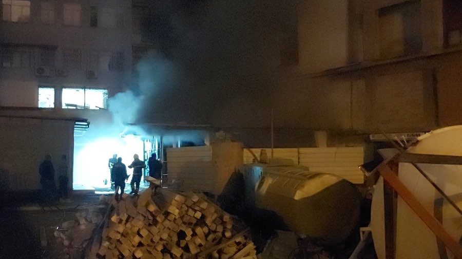 İskenderun’da yanan konteyner kullanılmaz hale geldi