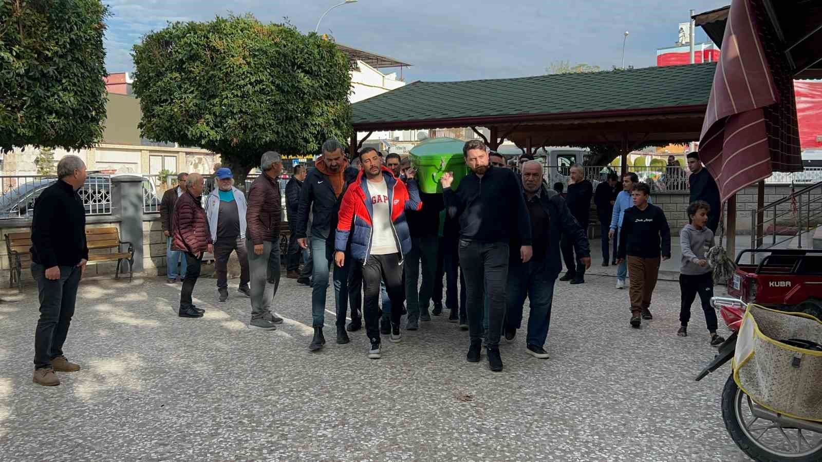 Sokak ortasında kurşunlanarak öldürülen teknik adam son yolculuğuna uğurlandı